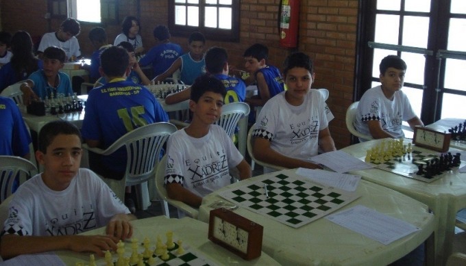 Escola Estadual Paulo Delício está novamente entre as melhores no xadrez